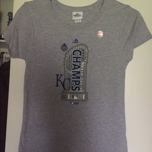 NWOT Kansas City Royal M shirt 2015 World Series